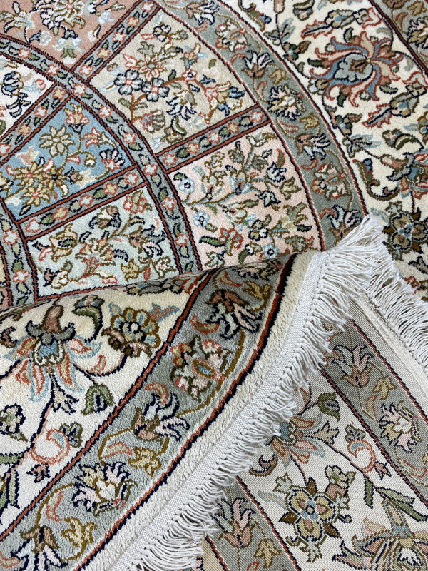 Ковер 1,55х1,59 Kashmir Silk