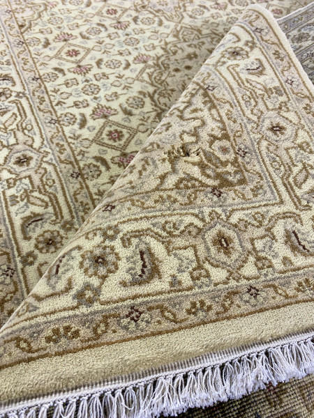 Ковер 0,92х1,58 Indien Tabriz Mahi beige2