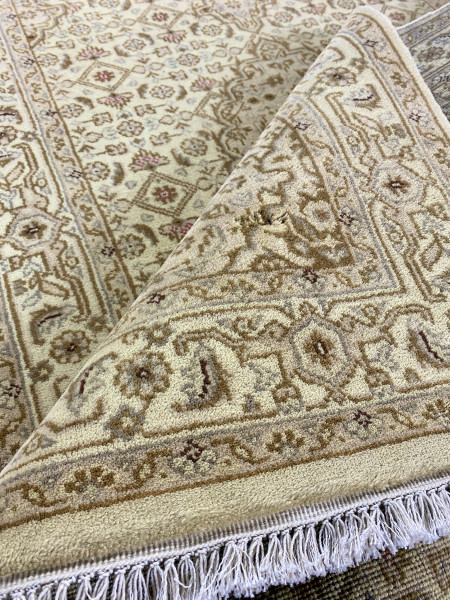 Ковер 0,94х1,59 Indien Tabriz Mahi beige2