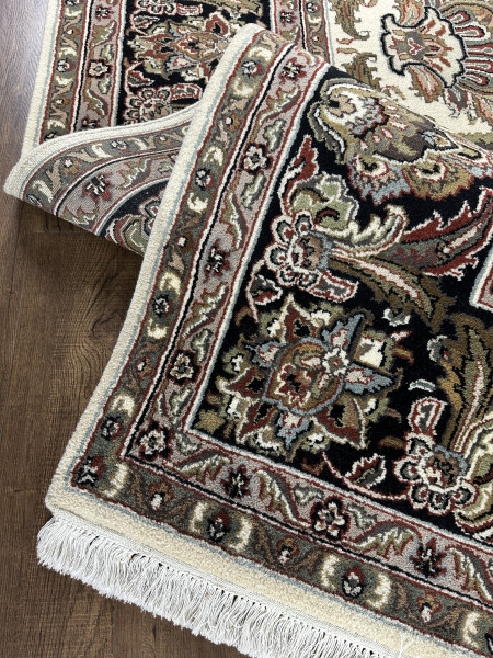 Ковер 2,39х3,02 Indien Keshan